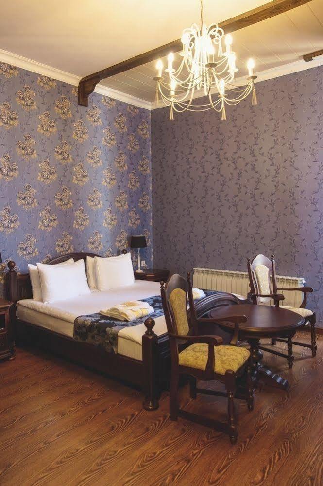 Promenade Park Hotel Shymkent Bagian luar foto