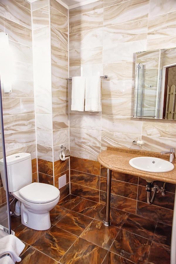 Promenade Park Hotel Shymkent Ruang foto