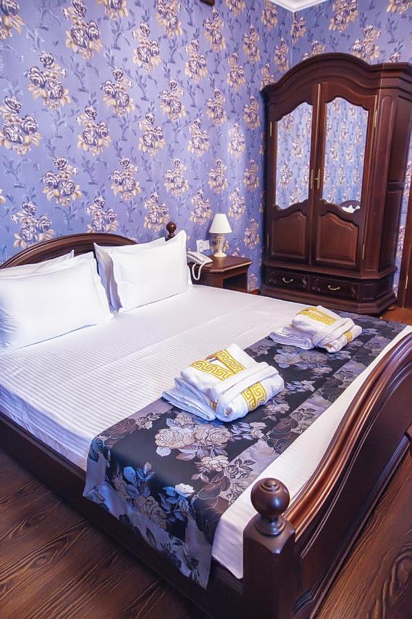 Promenade Park Hotel Shymkent Bagian luar foto